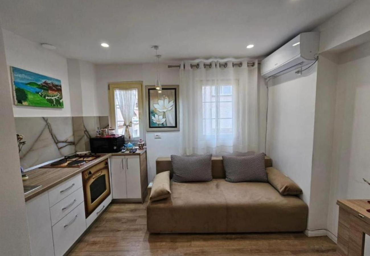 Kalpazo Myslym Shyri Tirana Apartment Exterior photo