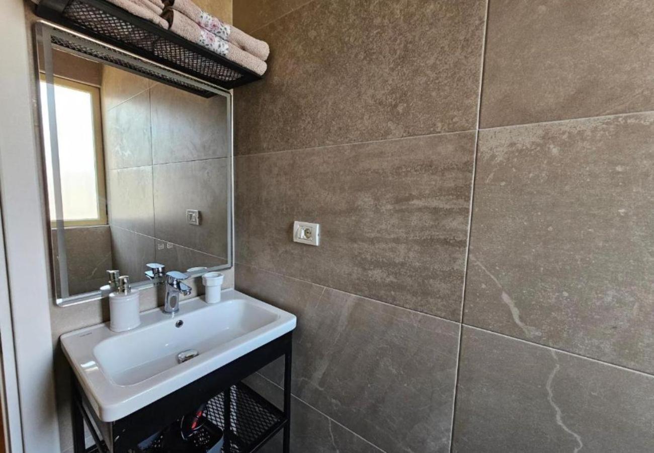 Kalpazo Myslym Shyri Tirana Apartment Exterior photo