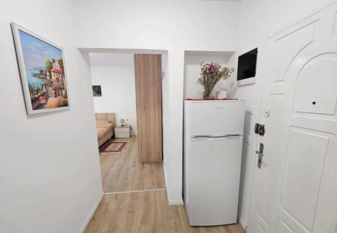 Kalpazo Myslym Shyri Tirana Apartment Exterior photo